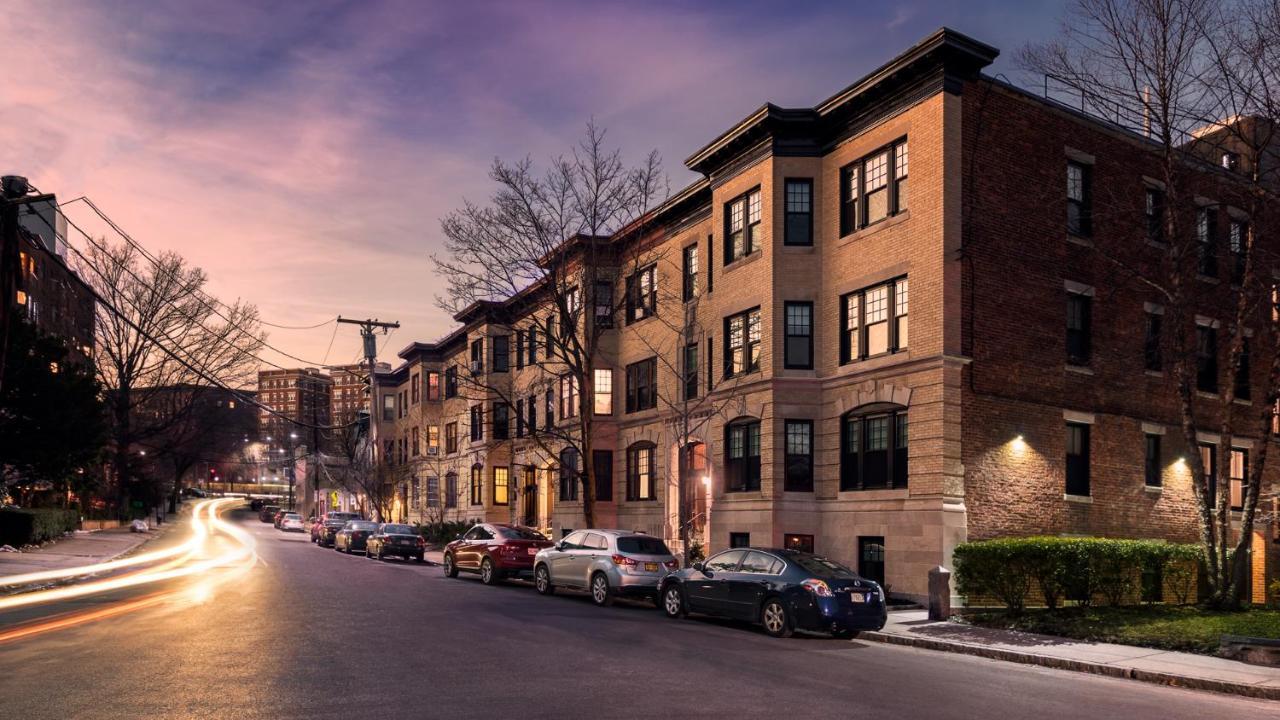 A Stylish Stay With A King Bed And Heated Floors #27 Brookline Extérieur photo