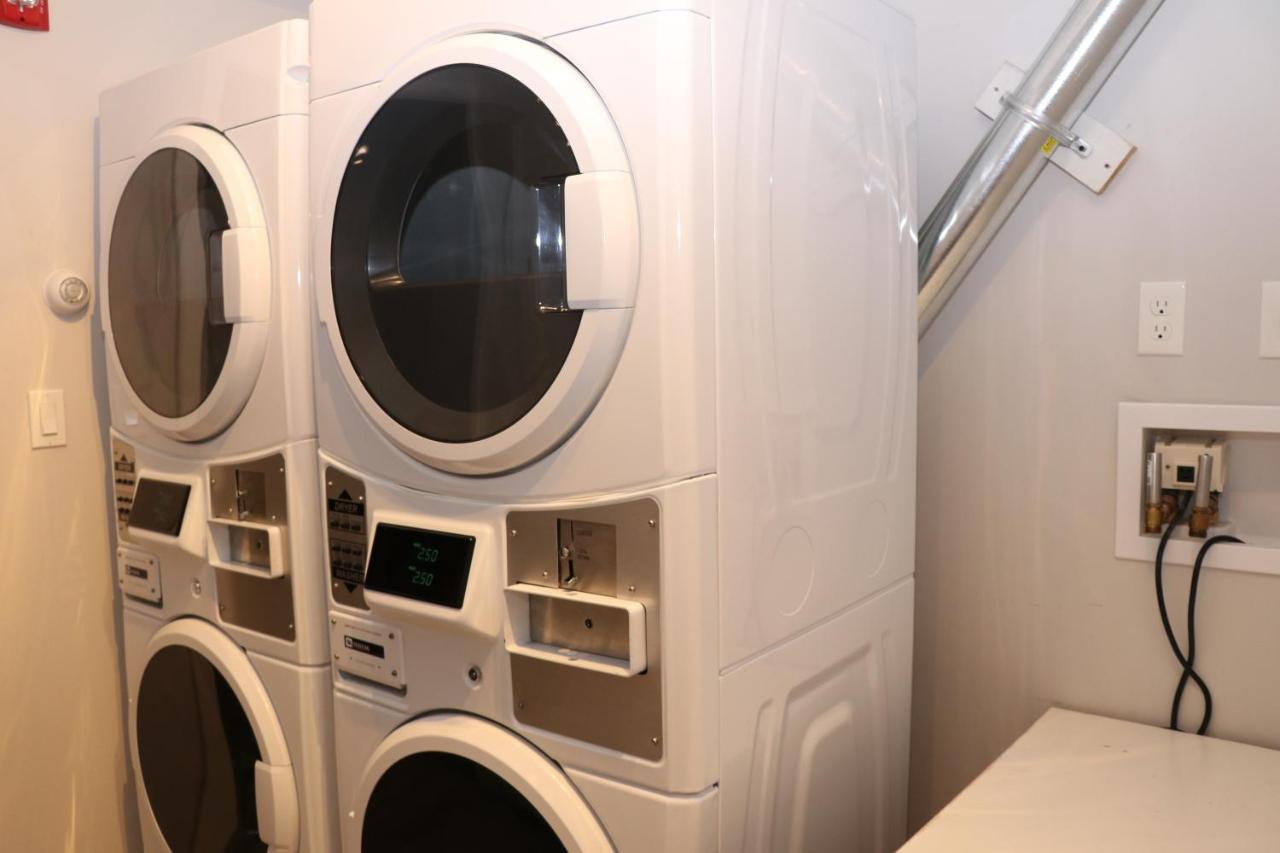 A Stylish Stay With A King Bed And Heated Floors #27 Brookline Extérieur photo